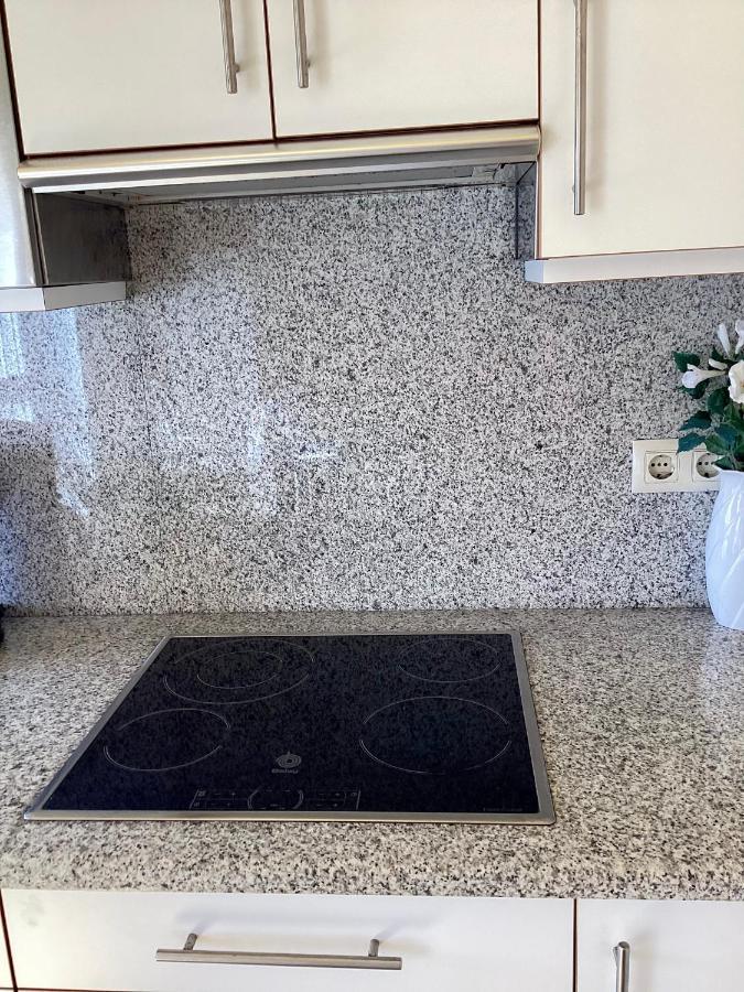 Atico Con Terraza Lägenhet O Grove Exteriör bild
