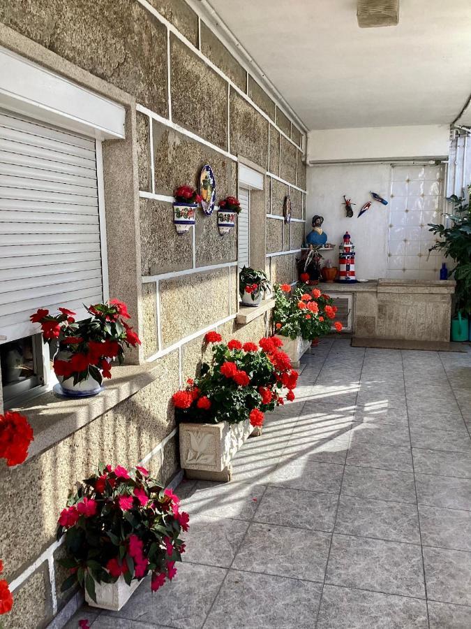 Atico Con Terraza Lägenhet O Grove Exteriör bild