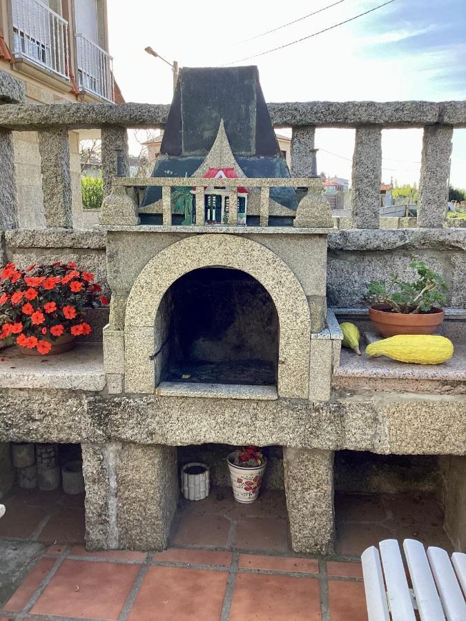 Atico Con Terraza Lägenhet O Grove Exteriör bild